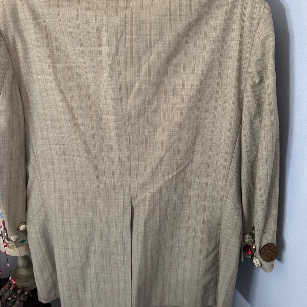 Beautiful rework men’s jacket one size fits most wool rayon. - Picture 4 of 10